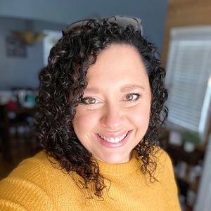 Meet your Posher, Ginny